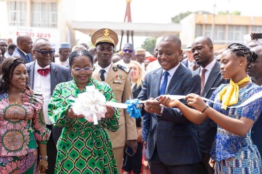 La 19 FIL officiellement ouverte en présence du premier ministre Victoire TOMEGAH-DOGBE 