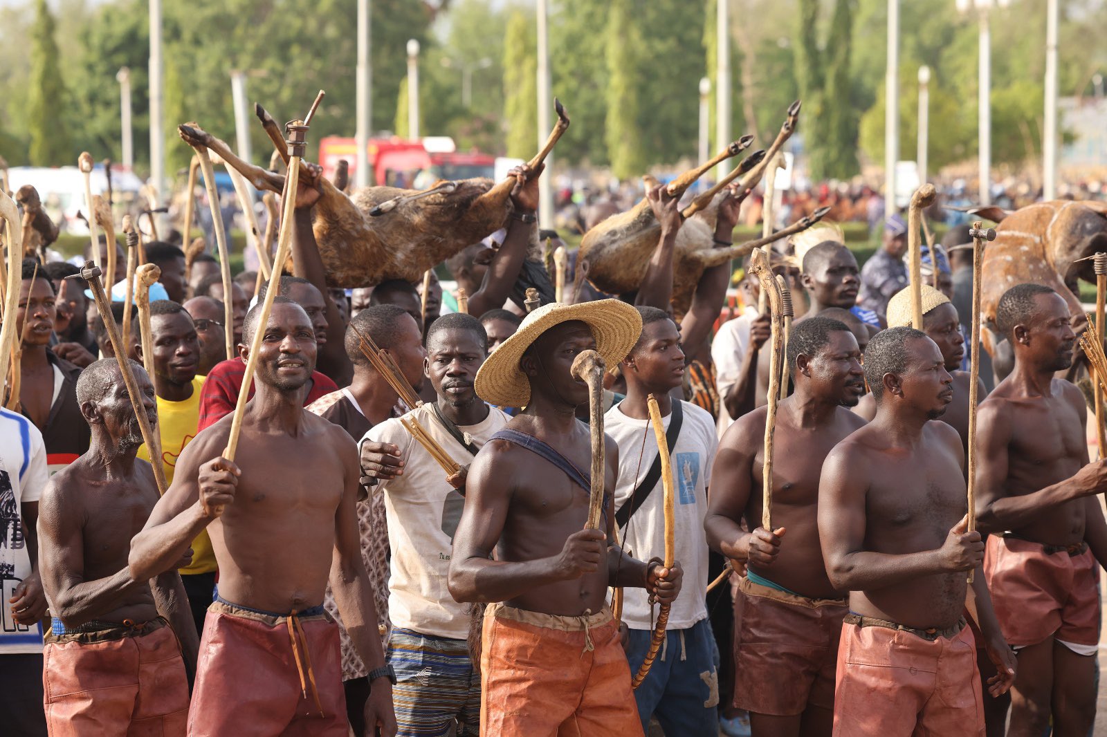 Célébration de la Culture : Fin à Kara de la danse traditionnelle des chasseurs en hommage au Père de la Nation