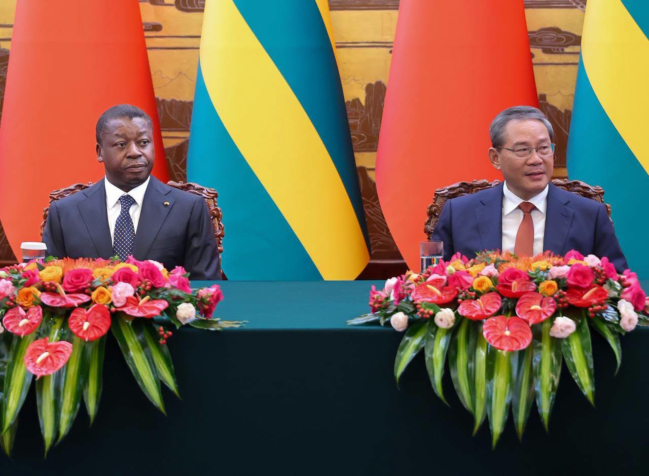 Déclaration conjointe entre le gouvernement de la république populaire de Chine et le gouvernement de la république togolaise sur la construction d’une Communauté d’Avenir Partagé Chine-Togo à l’ère nouvelle