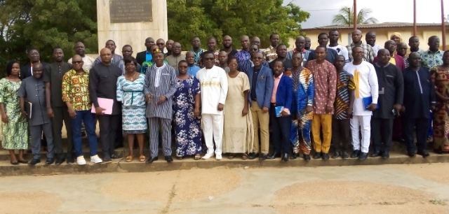 L'alternance dans les établissements pilote et présentation des rapports de fin d'année 2021-2022 : Le ministre Kokou Eke HODIN exhorte les acteurs a une bonne gouvernance dans les établissements
