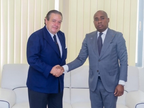 Renforcement des capacités d'accueil des navires  Un nouveau remorqueur annoncé au Port de Lomé