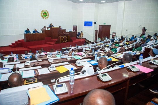 Togo : Le budget 2023 finalement revu à  la hausse