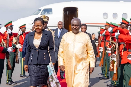Célébration 50 ans d'indépendance de la Guinée-Bissau : Le Premier ministre Victoire Tomégah-Dogbé représente le Chef de l'État