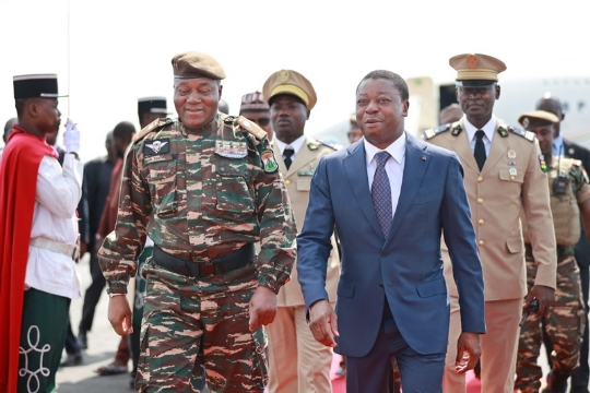 Visite de travail à  Lomé : Le Général Abdourahamane Tiani chez Faure GNASSINGBÉ